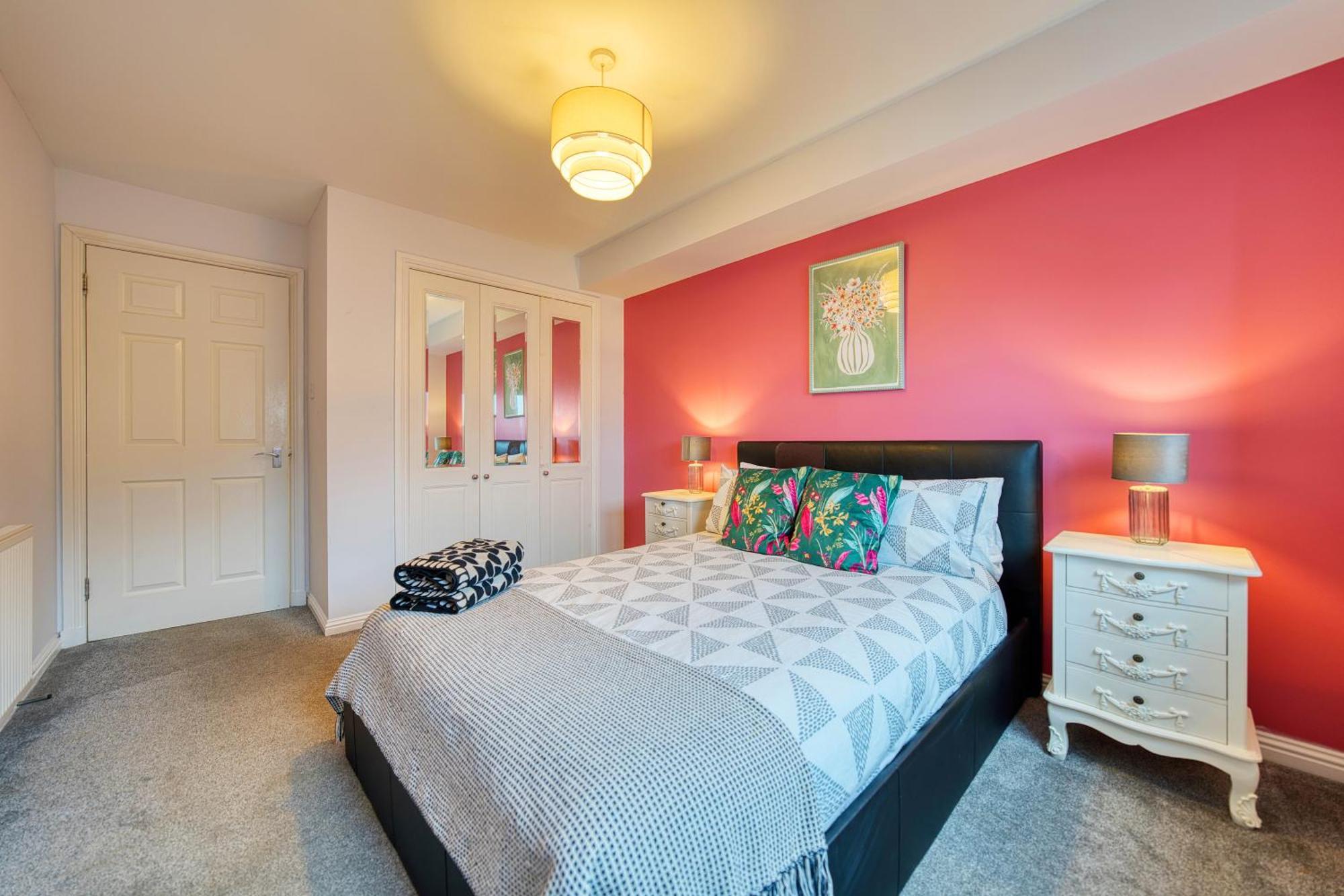 Modern 2 Bed Flat With Free Parking Apartment Glasgow Luaran gambar